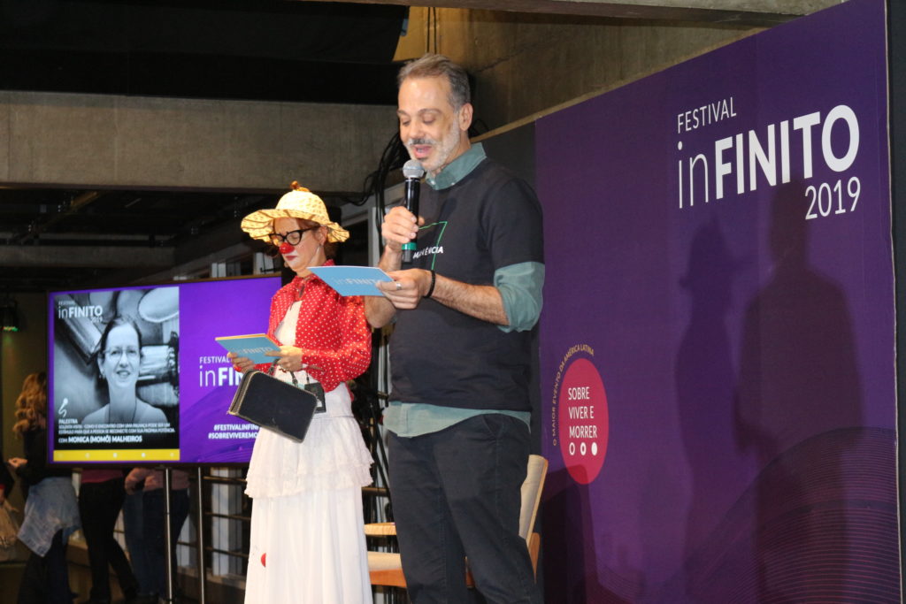 Tom Almeida e Solenta foram mestres de cerimônia do Festival inFINITO